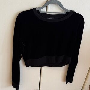Beyond Yoga velvet Black Cropped Crewneck Sweatshirt